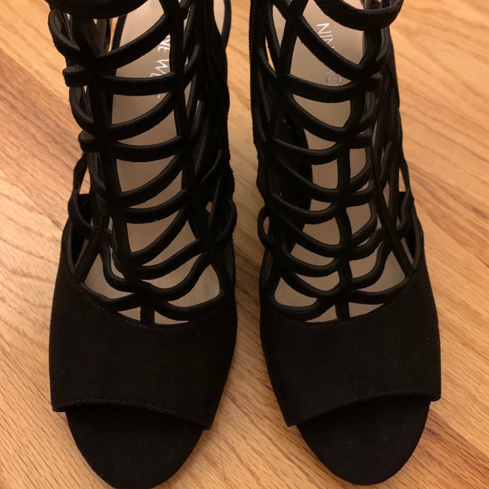 NWOT Nine West gladiator heels